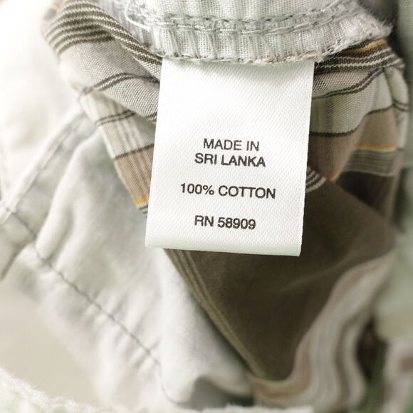 ROUNDTREE & YORKE CARGO PLAID SHORTS MENS SIZE 35 - Picture 8 of 8